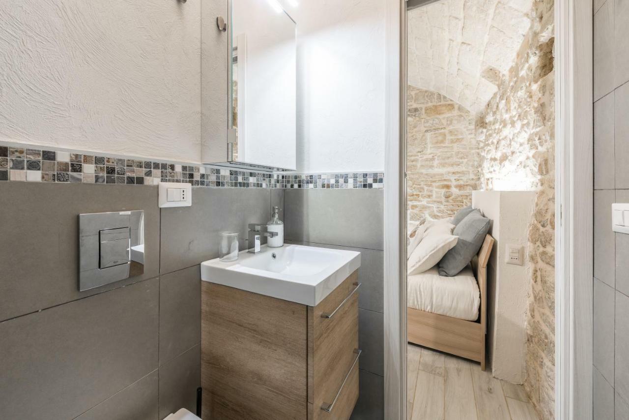 San Nicola Old Town Apartment Casatuabari Esterno foto